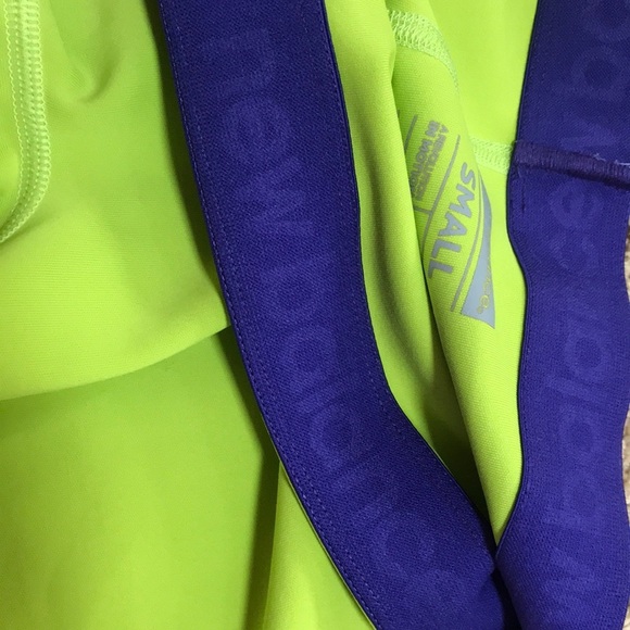 NEW Balance Size S green athletic shorts - Picture 6 of 7